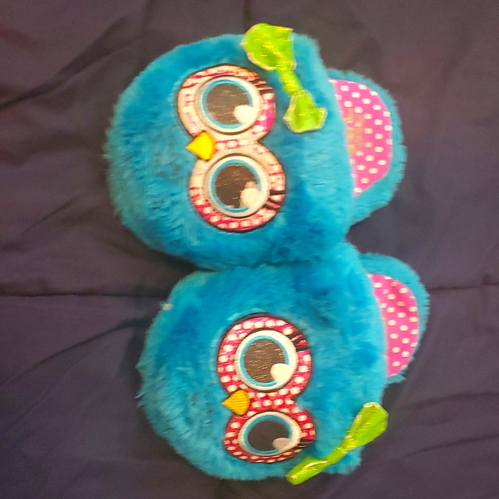 Night Owl justice slippers